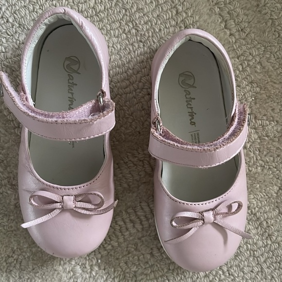 Pink leather Mary Jane’s - Picture 2 of 6